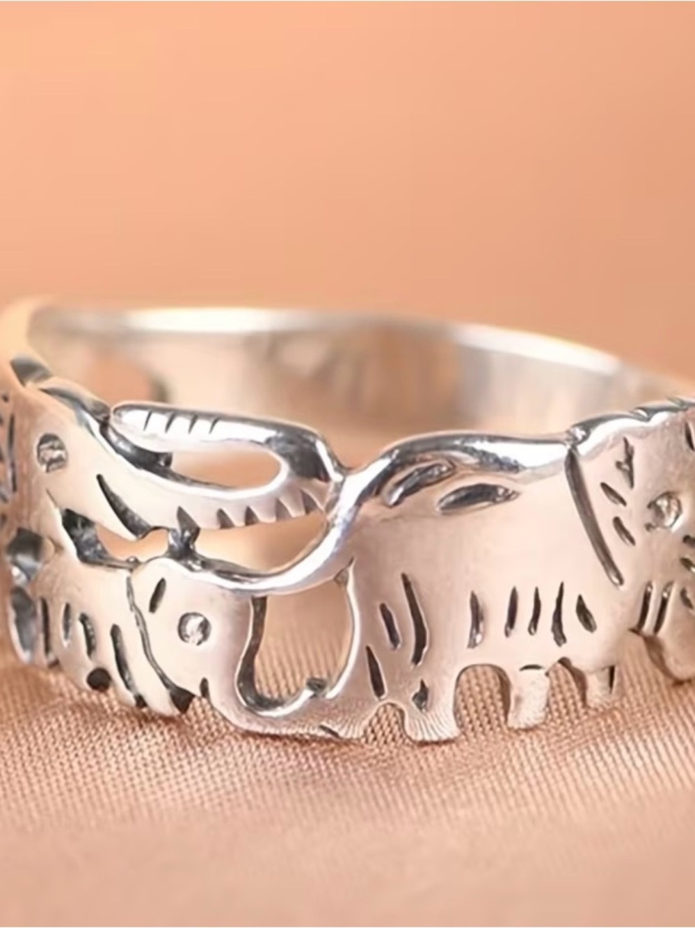 Elephant Band Ring - Silver